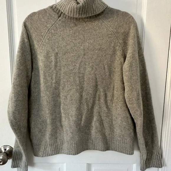 Women’s Quince Wool Gray Turtleneck Sweater - Picture 2 of 4